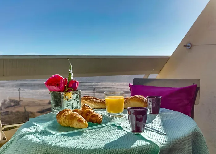 Blue Ab 402 Naturiste アグド